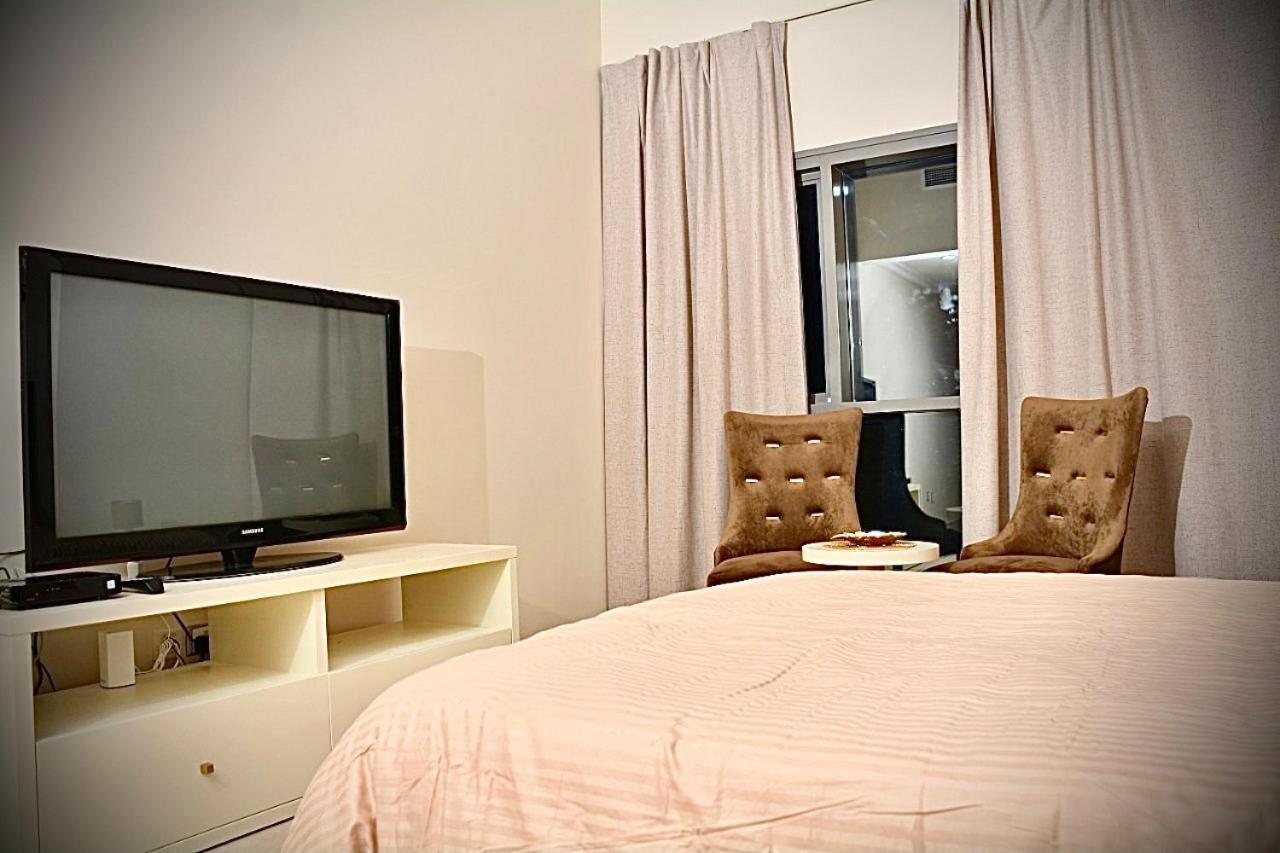 Zumurud Tower Apartment Dubai Exterior photo